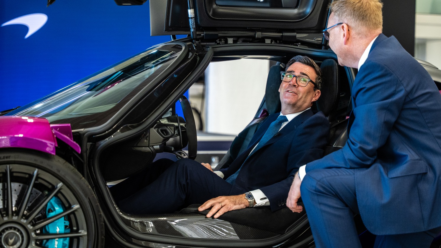 McLaren invests £500m in UK plants as it plans first SUV McLaren invests £500m in UK plants as it plans first SUV